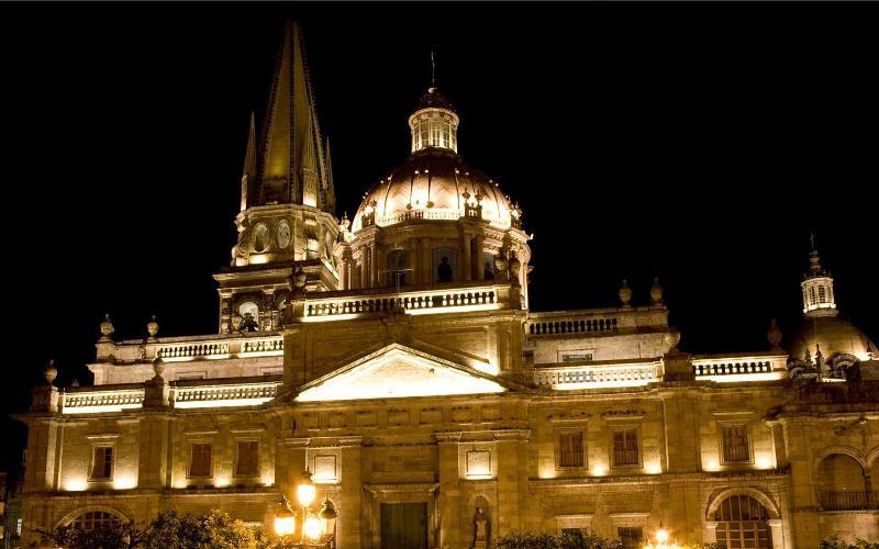 Hotel Colon Express Guadalajara Ngoại thất bức ảnh