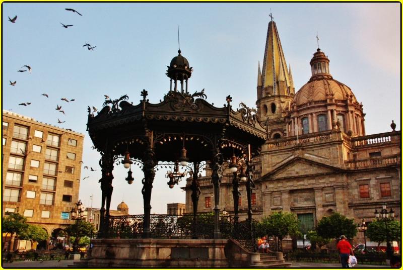 Hotel Colon Express Guadalajara Ngoại thất bức ảnh
