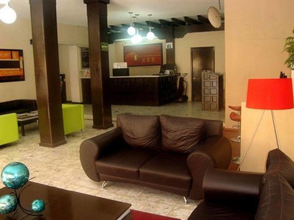 Hotel Colon Express Guadalajara Ngoại thất bức ảnh