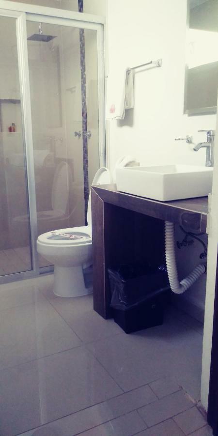 Hotel Colon Express Guadalajara Ngoại thất bức ảnh